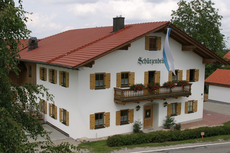 Schützenheim Altkirchen mit Fahne